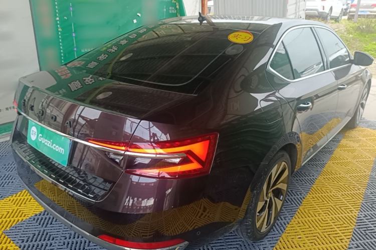 Used Skoda Superb 2019 TSI330 DSG Luxury Edition Rear Right 45 Deg