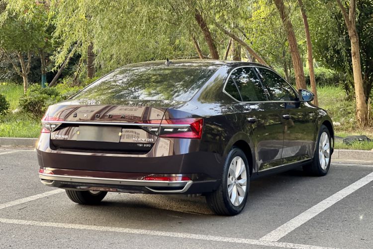 Used Skoda Superb 2019 Restyled TSI330 DSG Comfort Edition Rear Right 45 Deg