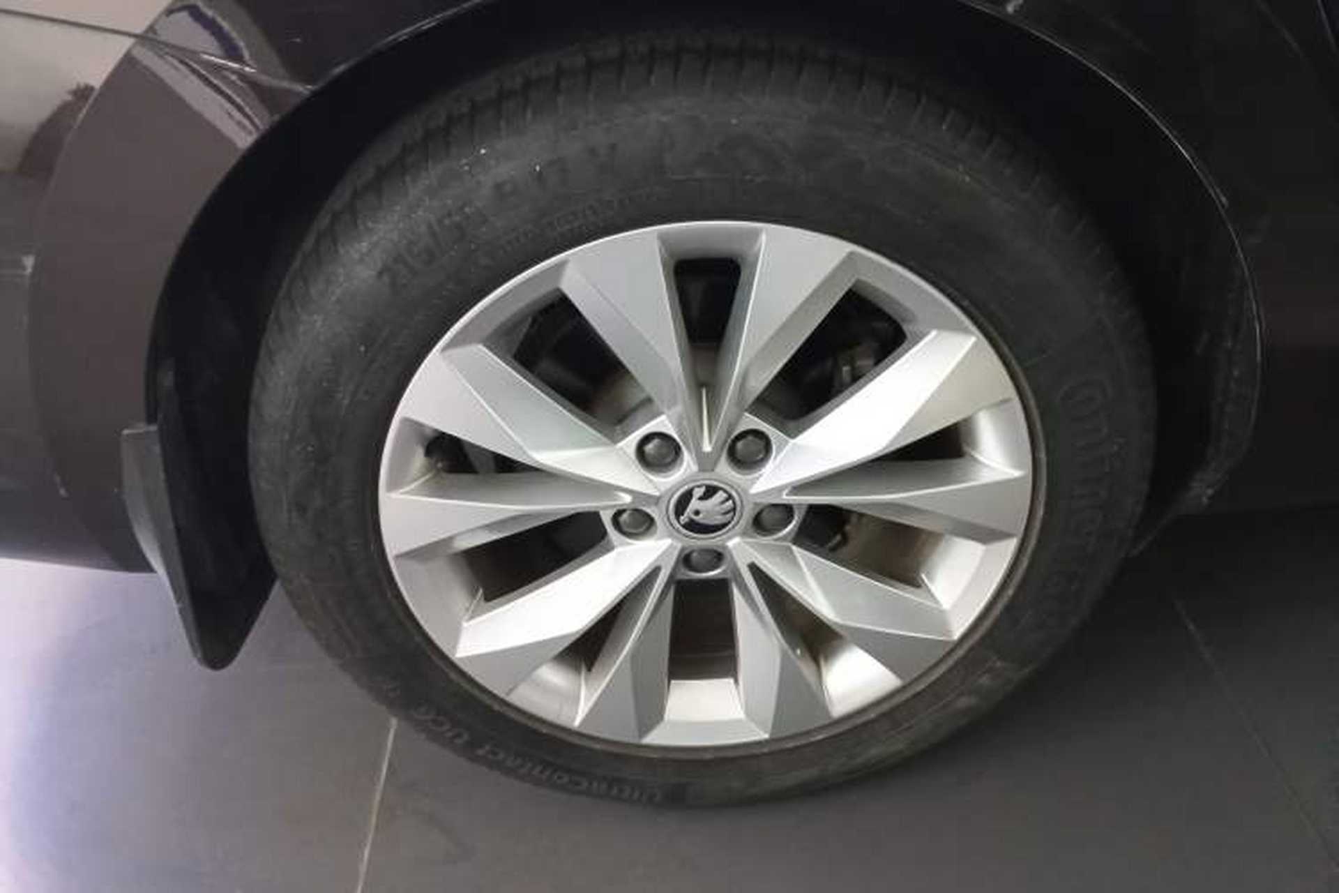 Used Skoda Superb 2019 TSI280 DSG Comfort Edition Right Rear Wheel Hub