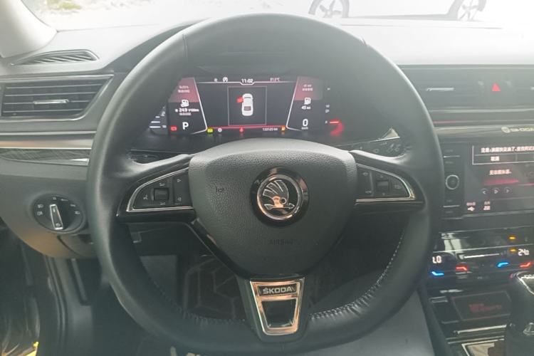 Used Skoda Superb 2019 TSI330 DSG Luxury Edition Steering Wheel
