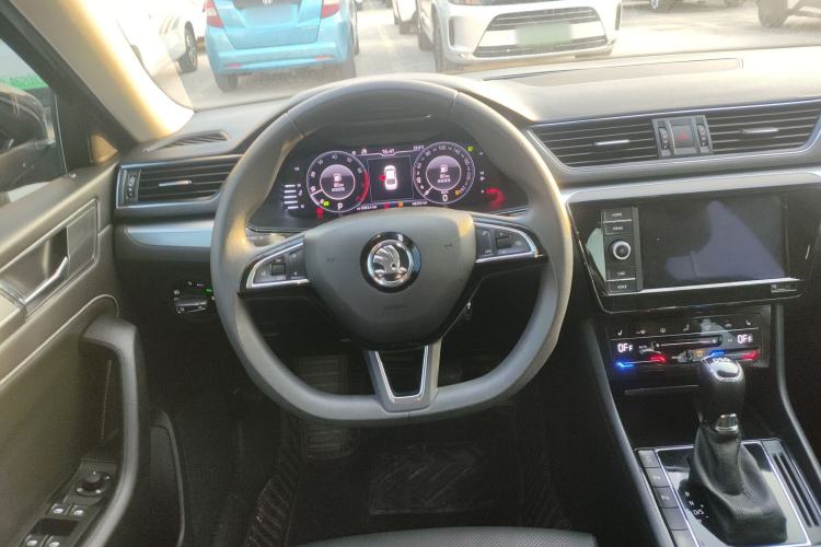 Used Skoda Superb 2019 Restyled TSI330 DSG Comfort Edition Steering Wheel