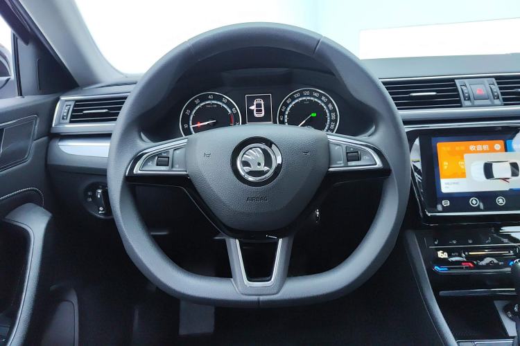 Used Skoda Superb 2019 TSI280 DSG Comfort Edition Steering Wheel