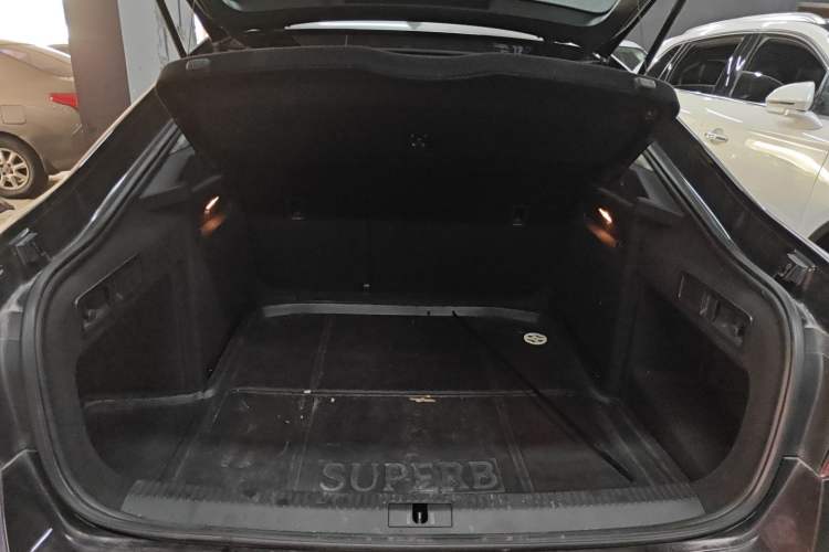 Used Skoda Superb 2019 TSI280 DSG Comfort Edition Trunk