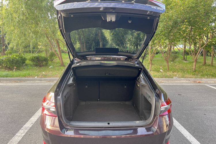 Used Skoda Superb 2019 Restyled TSI330 DSG Comfort Edition Trunk