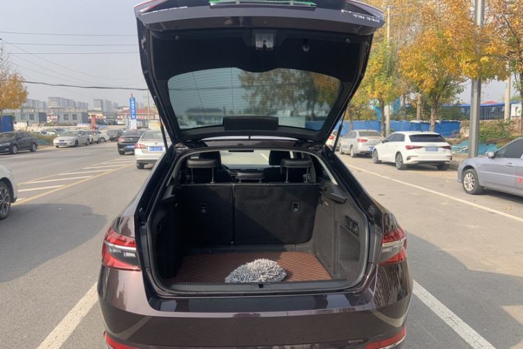 Used Skoda Superb 2019 Restyled TSI330 DSG Comfort Edition Trunk
