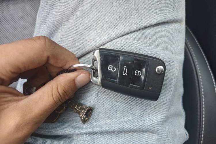 Used Skoda Superb 2019 TSI330 DSG Luxury Edition Vehicle Key