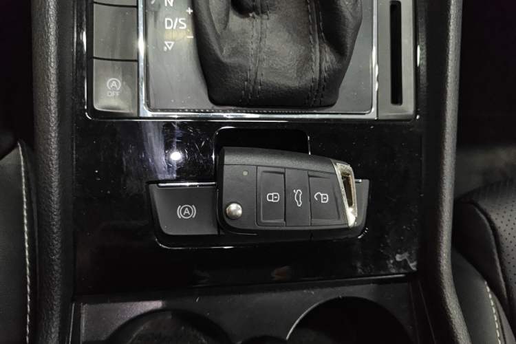Used Skoda Superb 2019 TSI280 DSG Comfort Edition Vehicle Key