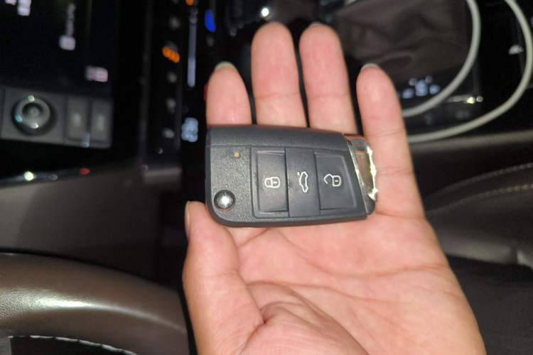 Used Skoda Superb 2019 TSI330 DSG Luxury Edition Vehicle Key
