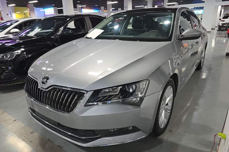 Used Skoda Superb 2019 TSI280 DSG Comfort Edition Guazi used car, China used car export, Used car for sale, Used cars, Cheapest cars for sale