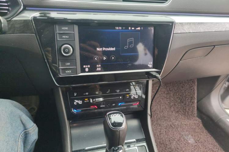 Used Skoda Superb 2019 TSI380 DSG Flagship Edition Audio And AC Panel
