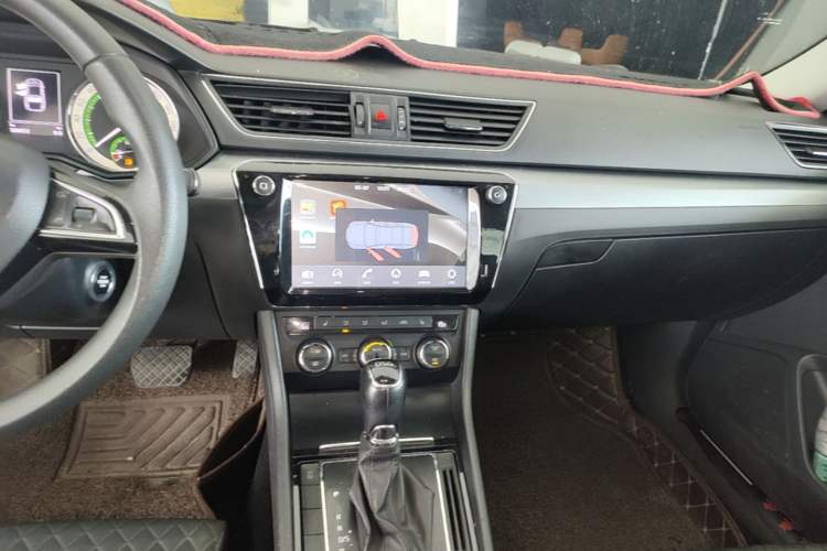 Used Skoda Superb 2019 TSI280 DSG Comfort Edition Audio And AC Panel