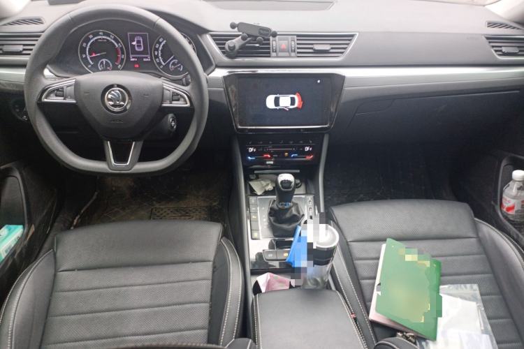 Used Skoda Superb 2019 TSI280 DSG Comfort Edition Center Console