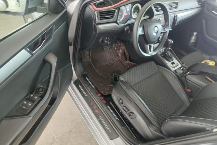 Used Skoda Superb 2019 TSI280 DSG Comfort Edition Driver Seat