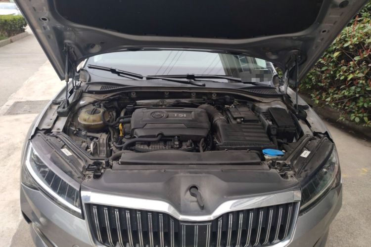 Used Skoda Superb 2019 TSI380 DSG Flagship Edition Engine Bay