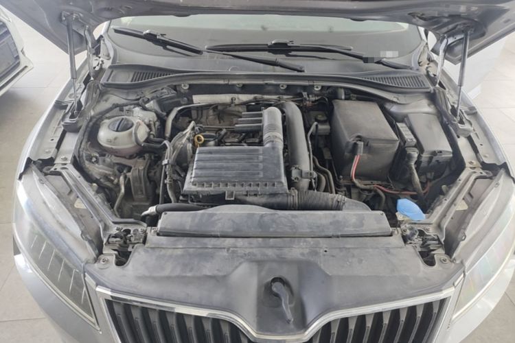 Used Skoda Superb 2019 TSI280 DSG Comfort Edition Engine Bay