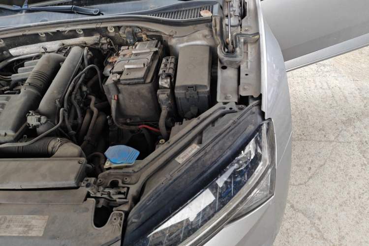 Used Skoda Superb 2019 TSI280 DSG Comfort Edition Engine Bay Left