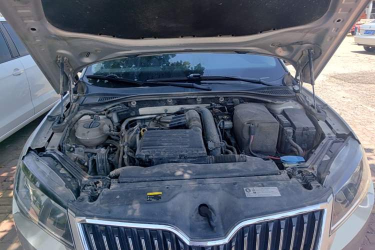 Used Skoda Superb 2019 TSI280 DSG Comfort Edition Engine Bay