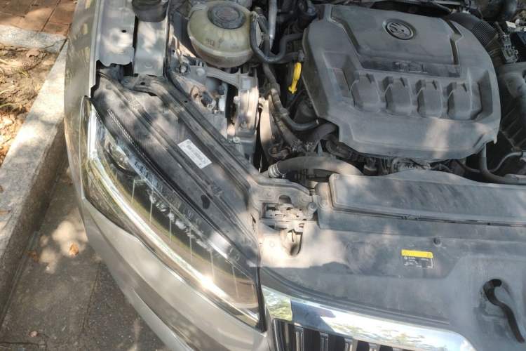 Used Skoda Superb 2019 Restyled TSI330 DSG Comfort Edition Engine Bay Right
