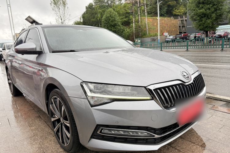 Used Skoda Superb 2019 Facelifted TSI330 DSG Luxury Edition Exterior 1