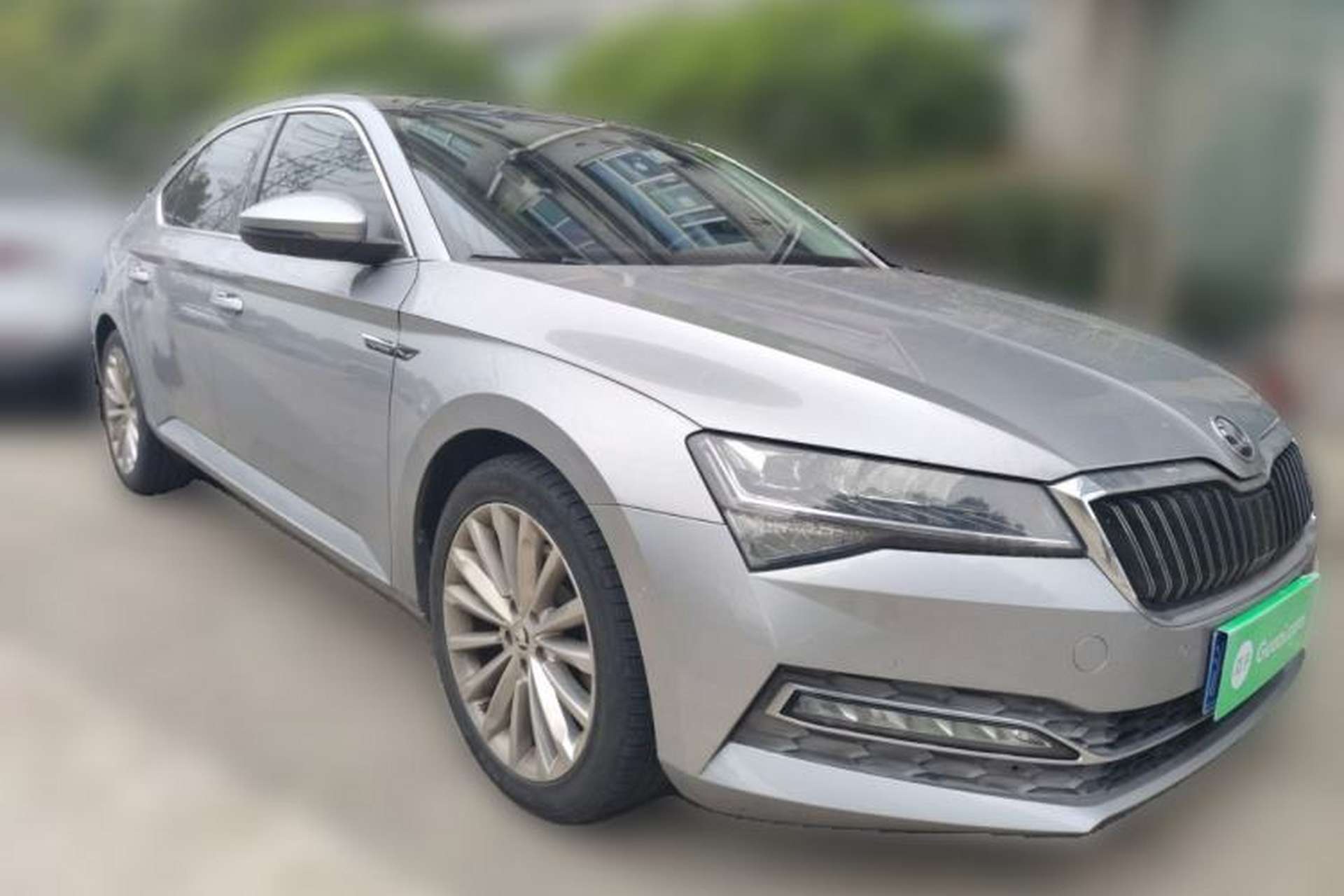 Used Skoda Superb 2019 TSI380 DSG Flagship Edition Front Right 45 Deg
