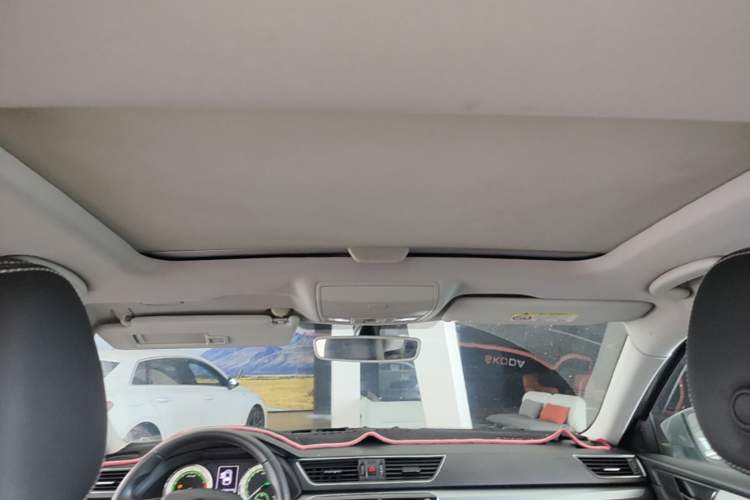 Used Skoda Superb 2019 TSI280 DSG Comfort Edition Headliner