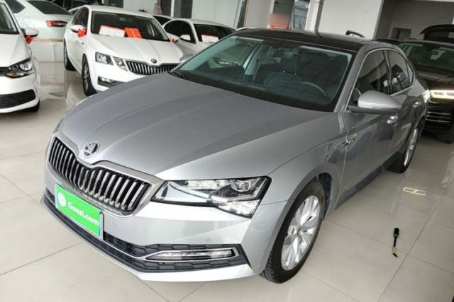 Skoda Superb 2019 Restyled TSI330 DSG Comfort Edition usado