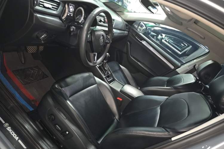 Used Skoda Superb 2019 TSI280 DSG Comfort Edition Left Front Seat