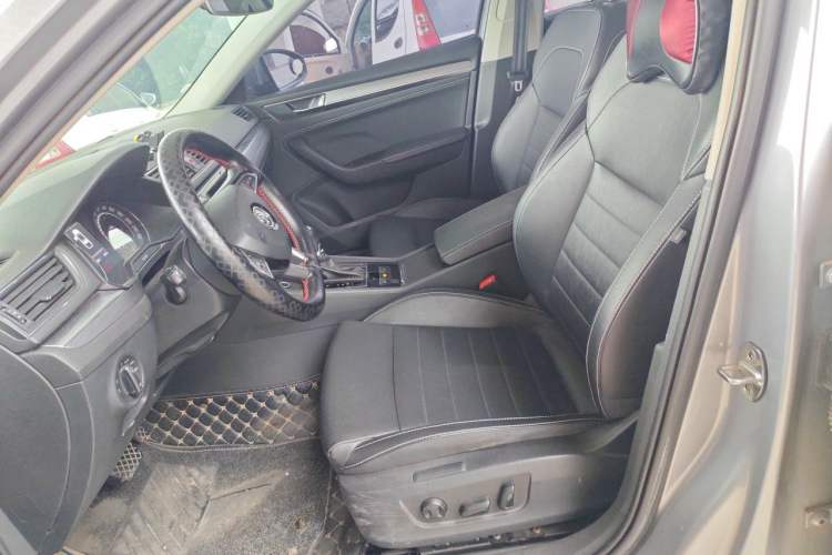Used Skoda Superb 2019 TSI280 DSG Comfort Edition Left Front Seat