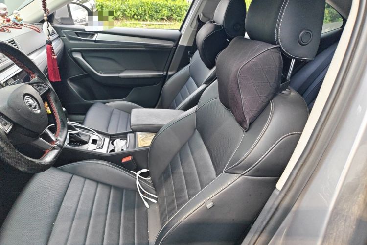 Used Skoda Superb 2019 TSI330 DSG Comfort Edition Left Front Seat