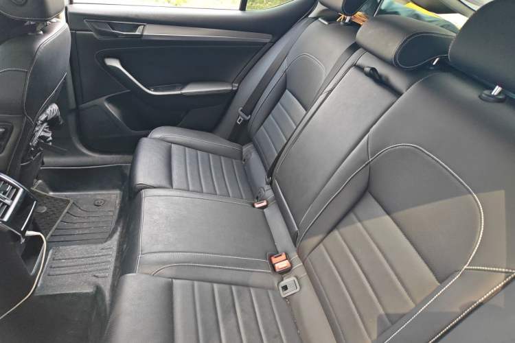 Used Skoda Superb 2019 TSI330 DSG Comfort Edition Left Rear Seat