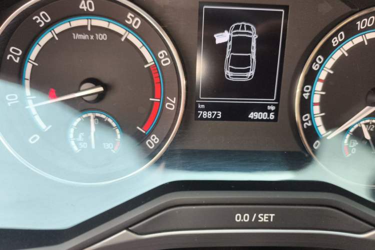 Used Skoda Superb 2019 Facelifted TSI280 DSG Comfort Edition Odometer Close Up