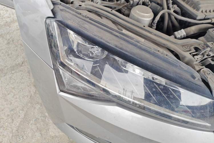 Used Skoda Superb 2019 TSI280 DSG Comfort Edition Right Front Headlight
