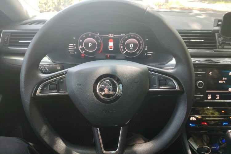 Used Skoda Superb 2019 Restyled TSI330 DSG Comfort Edition Steering Wheel
