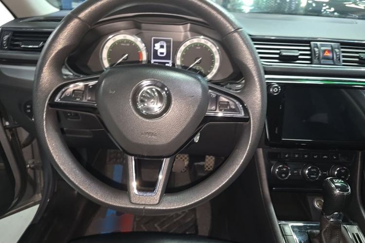 Used Skoda Superb 2019 TSI280 DSG Comfort Edition Steering Wheel