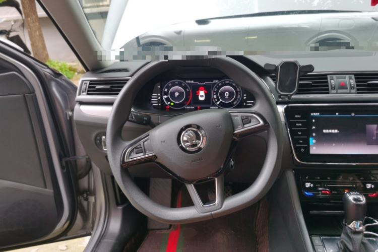 Used Skoda Superb 2019 Restyled TSI330 DSG Comfort Edition Steering Wheel