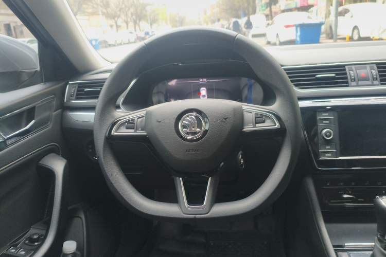 Used Skoda Superb 2019 TSI330 DSG Comfort Edition Steering Wheel