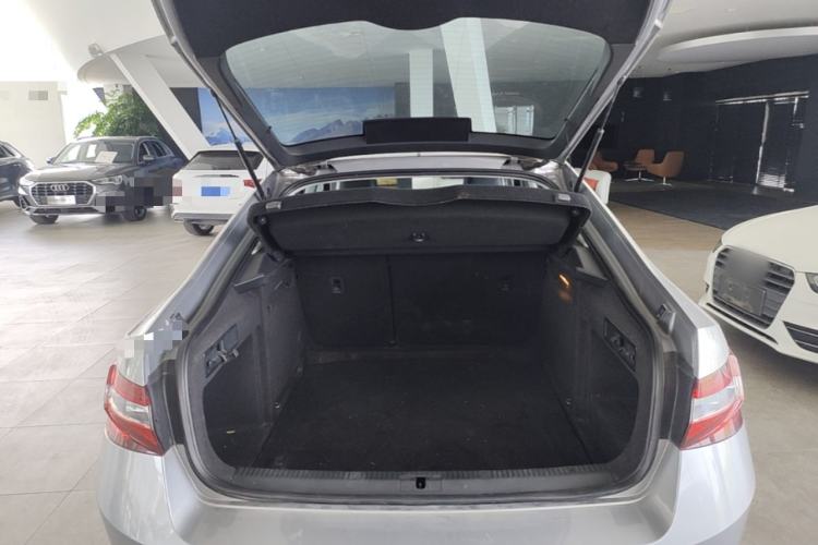 Used Skoda Superb 2019 TSI280 DSG Comfort Edition Trunk