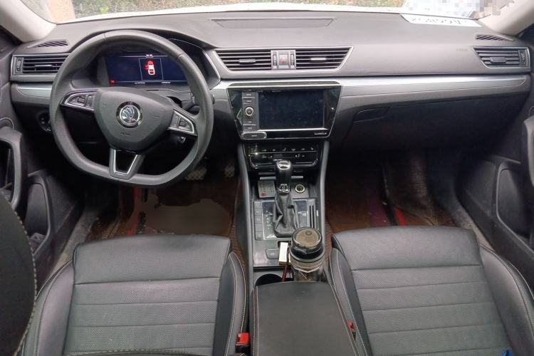Used Skoda Superb 2019 TSI330 DSG Comfort Edition Center Console
