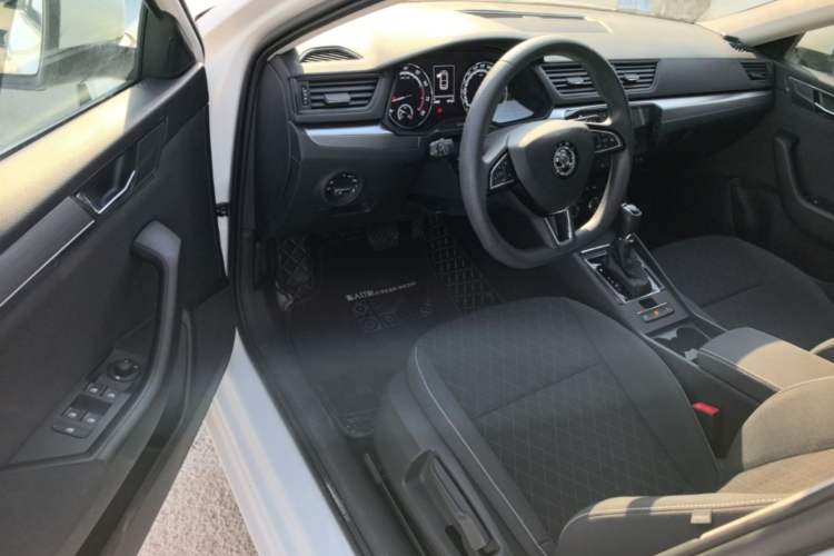 Used Skoda Superb 2019 TSI280 DSG Standard Edition Driver Seat