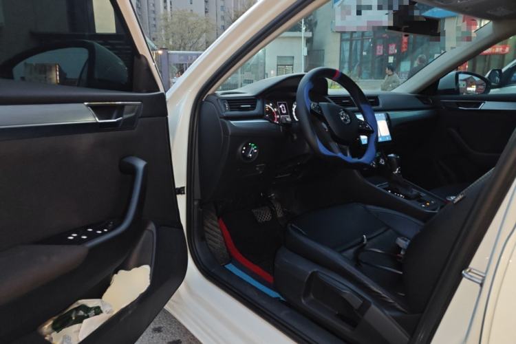 Used Skoda Superb 2019 TSI280 DSG Standard Edition Driver Seat