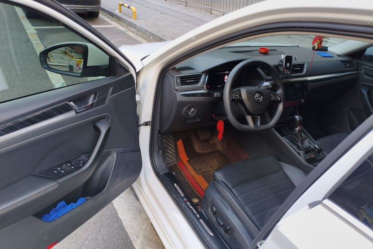 Used Skoda Superb 2019 Restyled TSI330 DSG Comfort Edition Driver Seat