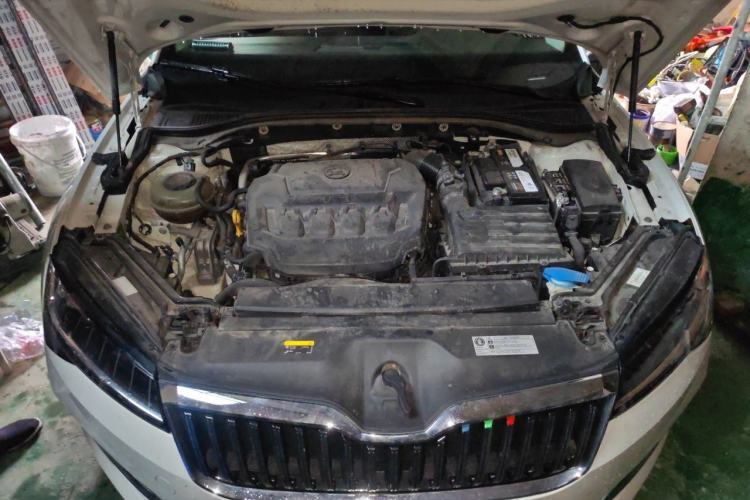 Used Skoda Superb 2019 TSI330 DSG Comfort Edition Engine Bay