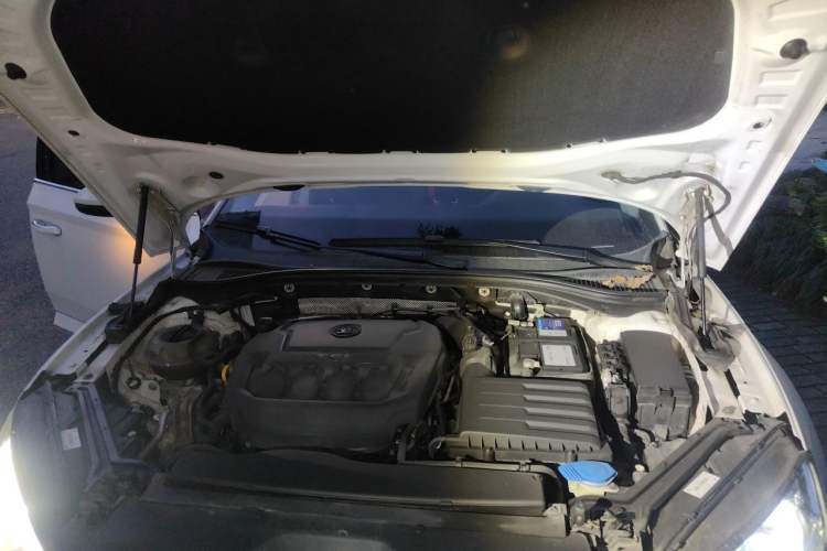 Used Skoda Superb 2019 Restyled TSI330 DSG Comfort Edition Engine Bay