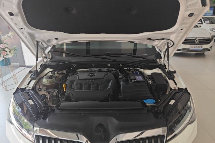 Used Skoda Superb 2019 Restyled TSI330 DSG Comfort Edition Engine Bay