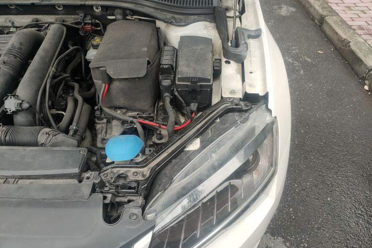 Used Skoda Superb 2019 TSI280 DSG Comfort Edition Engine Bay Left