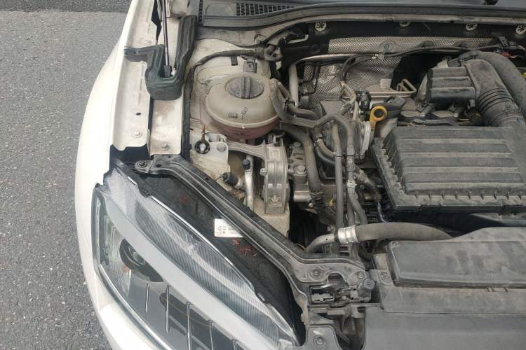 Used Skoda Superb 2019 TSI280 DSG Comfort Edition Engine Bay Right