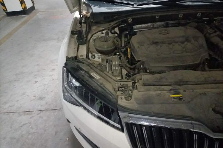 Used Skoda Superb 2019 Restyled TSI330 DSG Comfort Edition Engine Bay Right