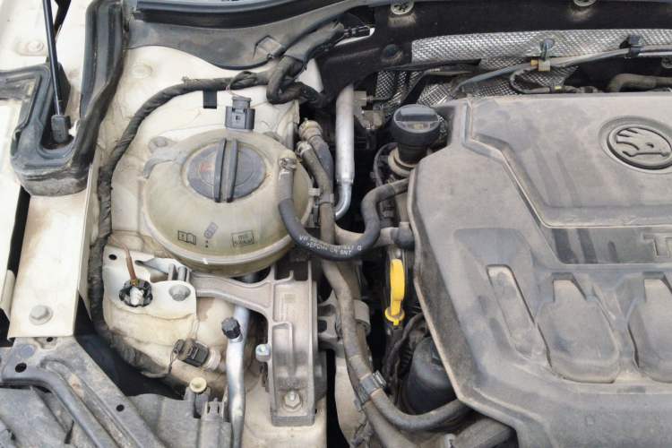 Used Skoda Superb 2019 TSI330 DSG Luxury Edition Engine Bay Right
