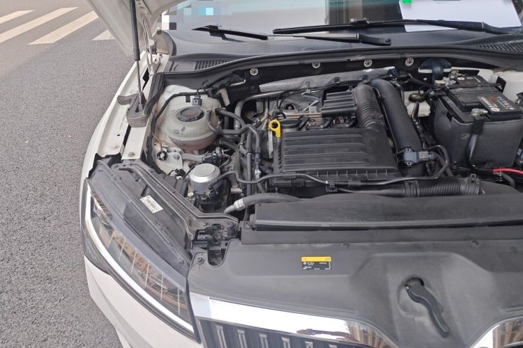 Used Skoda Superb 2019 Facelifted TSI280 DSG Comfort Edition Engine Bay Right