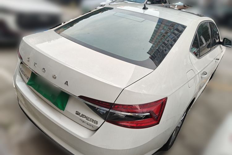 Used Skoda Superb 2019 Facelifted TSI280 DSG Comfort Edition Exterior 5
